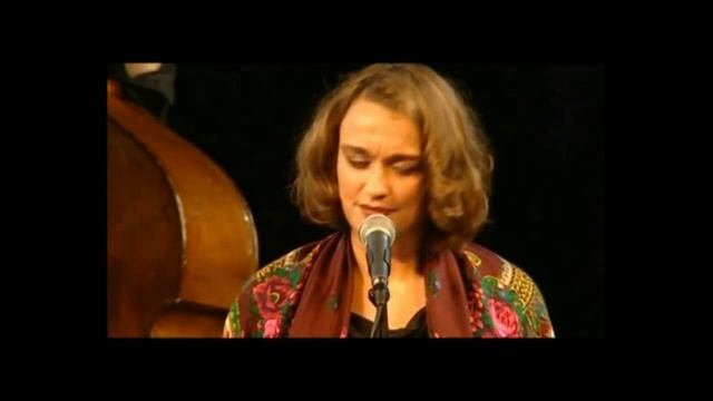 Troyke & Suzanna - Otchii Tschornoye (Russian Song) смотреть онлайн