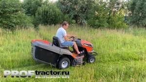 Кошение садовым трактором Husqvarna TC238TX.