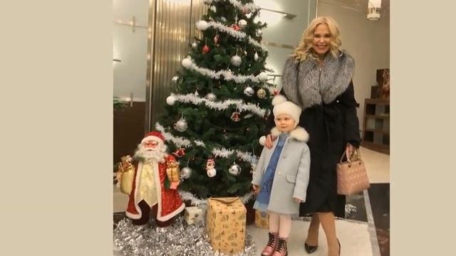 Дочь советует Пелагее поменьше есть смотреть онлайн