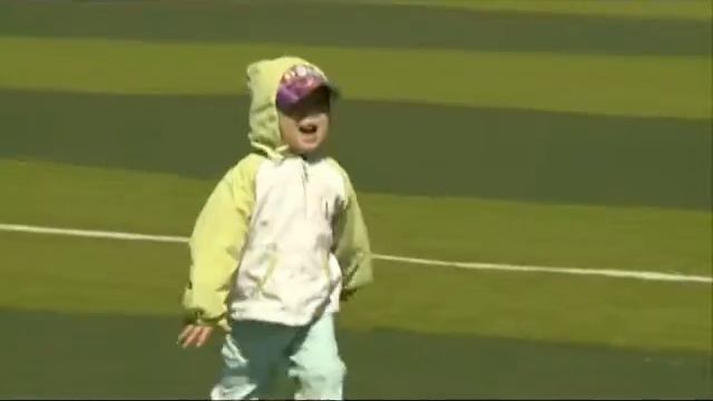 «Сосновый бор» оҕо доруобуйатын чэбдигирдэр уонна сынньанар Киин 4 сааһын бэлиэтээтэ смотреть онлайн