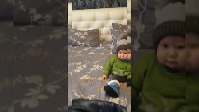 Лайфак как быстро одеть ребенка) смотреть онлайн