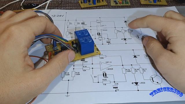 Включение реле одной кнопкой по схеме RedShade. На LM358 смотреть онлайн