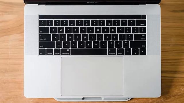 MacBook Pro 2017 Review ! смотреть онлайн