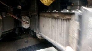 Ниссан Rnessa. Замена салонного фильтра .