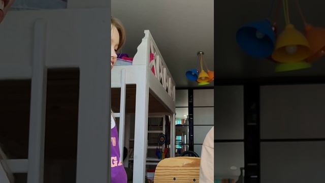 Нарисуй что в коробке челенж?? Кто выиграет? ? КАК КРАСИВО РИСУЕТ САВЕЛИЙ!?!? смотреть онлайн