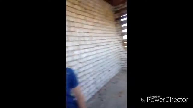Поход в заброшеный дом.1часть наши порезы с Максом. смотреть онлайн