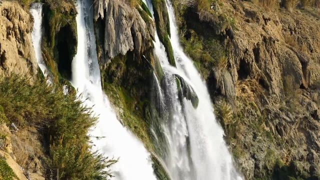 Красивые водопады. 7 минут удивительных природных пейзажей и расслабляющей музыки смотреть онлайн