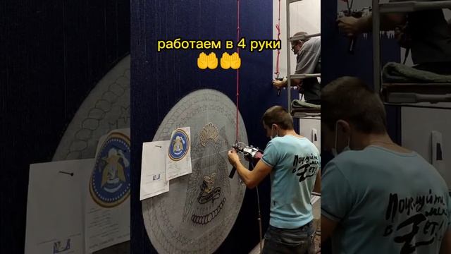 #Shorts От дизайна до укладки ковра. Ручной тафтинг и стрижка ковра. Ковёр в кабинет. Tufting