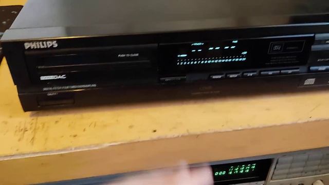 Philips CD610 Twin DAC - 1990 смотреть онлайн