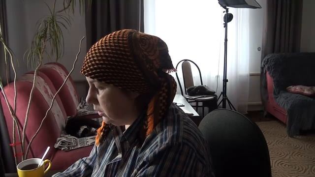 Через ГОД после пожара разбираю ОЧЕНЬ СПЕШУ! МЫ ОПОЗДАЛИ С ПОСЕВОМ!)) смотреть онлайн