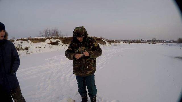 р. Мокша (ловля налима в глухозимье). смотреть онлайн