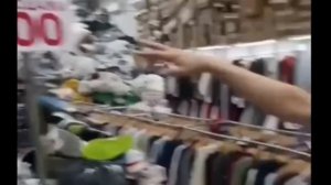 МАСТУР БИСТ ПРОДАЕТ КРОССОВКИ