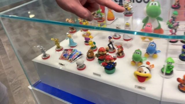 Nintendo Store New York City! Store Tour! смотреть онлайн