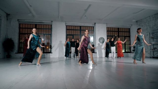 Номер шоу-группы "You're the boss" смотреть онлайн