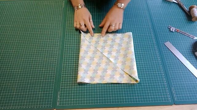Learn to Sew – Two Ways to Make Bias Binding смотреть онлайн