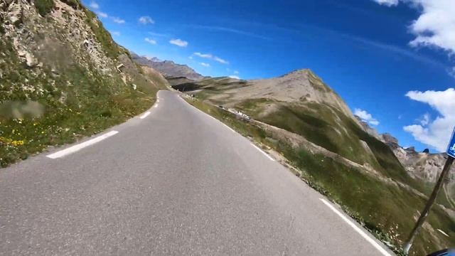 La Route des Grandes Alpes avec 3 Allemandes HD vue 360 Bonnette (Conclusion) смотреть онлайн