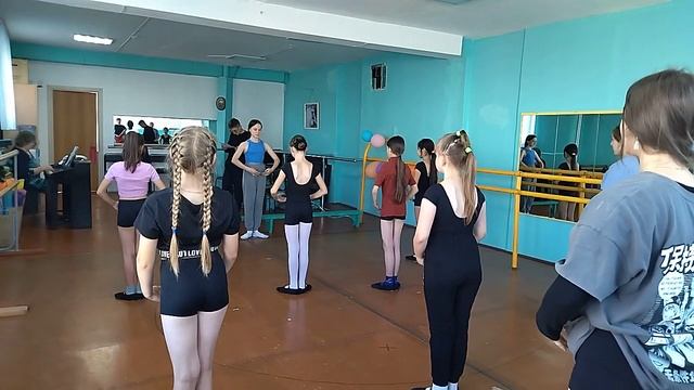 день дублера. урок хореографии. классический танец смотреть онлайн