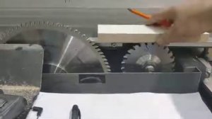 Подрезанная пила на форматно-раскроечном станке