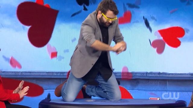 Surprising and crazy card magic trick from FISM winner Pere Rafart - Penn & Teller Fool Us смотреть онлайн
