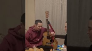 ТУВИНЦЫ ПОЮТ КРУТУЮ ПЕСНЮ