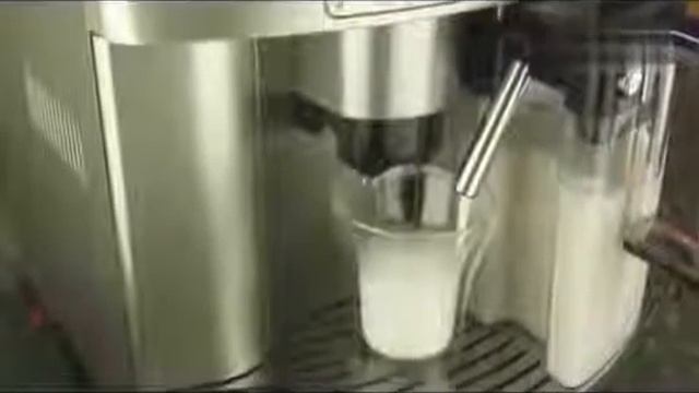 Кофемашина Delonghi ESAM 3500