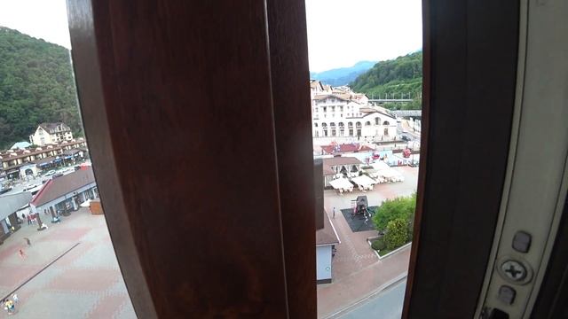 Кортъярд Марриотт Сочи Красная Поляна 4*/Обзор номера и завтрак смотреть онлайн