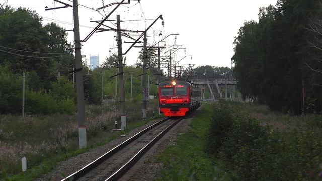 Свеженькая ЭД4М-0077 сообщением Екатеринбург-Пасс. - Каменск-Уральский смотреть онлайн