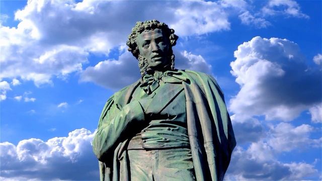 Оживший монумент! Памятник А.С. Пушкину читает стихотворение "Хулителям России" смотреть онлайн