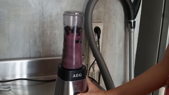 AEG PerfectMix SB2400 test смотреть онлайн