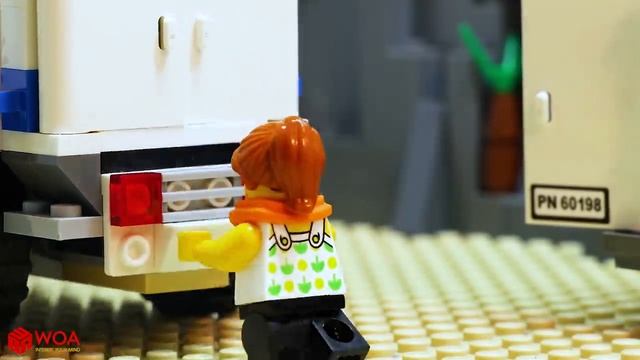 RICH VS BROKE | Escape From Bank Vault Robbery by LEGO Land смотреть онлайн