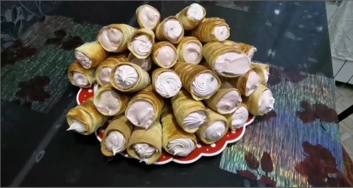 Слоёные трубочки с клубничным кремом. Как в детстве. Puff Pastry Tubes With Strawberry Cream.