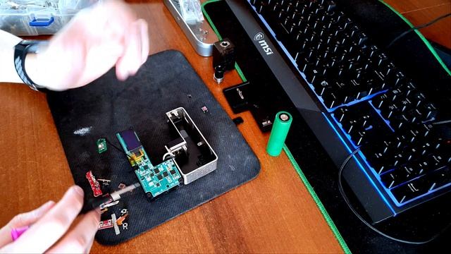 [VAPE] Smoant Knight 80 - кнопка FIRE, ремонт замена чистка пайка (button repair cleaning soldering смотреть онлайн