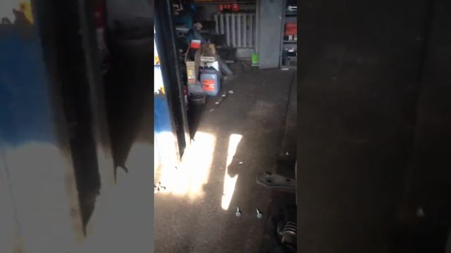 Снятие двигателя 5.0 tdi с vw смотреть онлайн