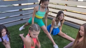 Flexible BABYSITTER Helps Kids Save FAMILY Home! Ft/Anna McNulty