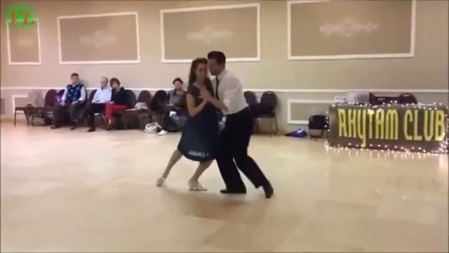 КАКАЯ ШИКАРНАЯ ПЕСНЯ! @ РЯБИНА @ Климм  Александр @ Танцуют Штефан Зауэр и Сандра Рёттиг