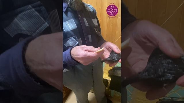 Как пришить к валенкам подметки. How to sew soles to felt boots Часть 1 смотреть онлайн