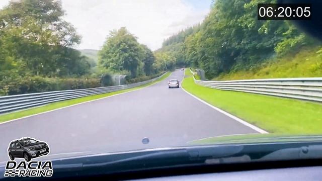3 clients, une Dacia aberrante et un circuit - Trackday sur le Nürburgring (POV) 12’32’’ смотреть онлайн