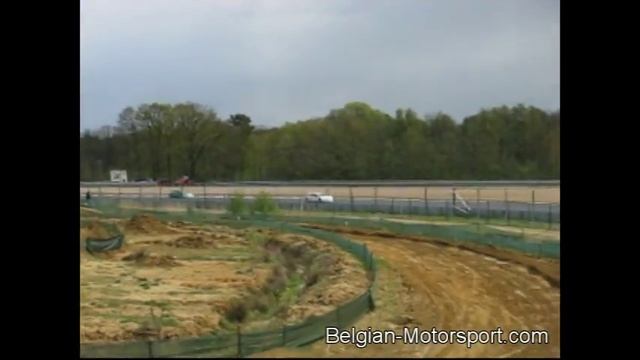 Renault Megane Trophy 1 - crazy V6 sounds смотреть онлайн