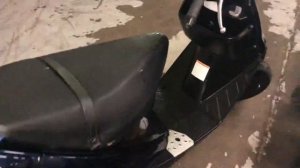 Обзор скутера Suzuki Address V100 очень мощный и быстрый .