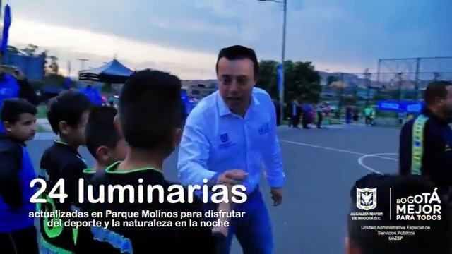LUMINARIAS PARQUES смотреть онлайн