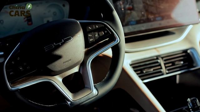 Испытание чемпиона. BYD SONG PLUS 2023. Сюрприз на дорогах города.