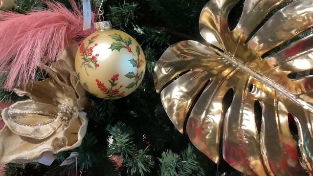 Сколько стоит ёлочные игрушки в Италии, Как украшаем ёлку в Италии на Рождество и новый год смотреть онлайн