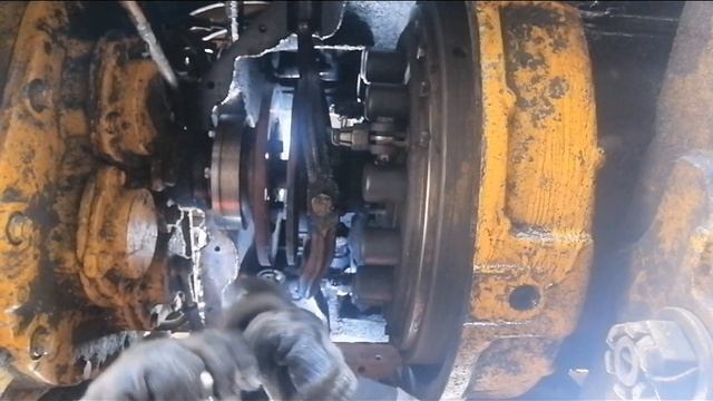 Замена сцепления на бульдозере ЧАСТЬ 2 ,, 71. смотреть онлайн