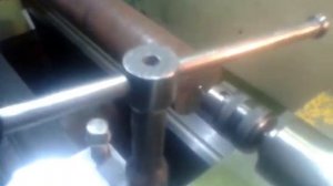 как правильно за центровать вал без люнета длиной более 700