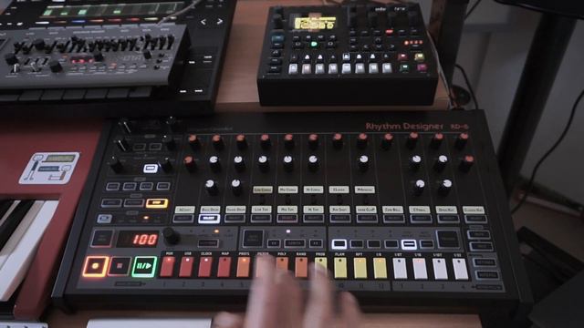 Behringer RD-8 (no talking) - Session with Digitone and SH-01a смотреть онлайн
