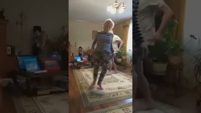 Самоизоляция в ритме танца смотреть онлайн