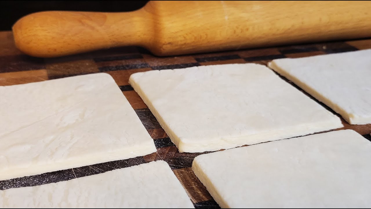 Это Самая ВКУСНАЯ и БЫСТРАЯ Выпечка из Слоеного Теста! Рецепт выпечки из Слоеного теста! смотреть онлайн