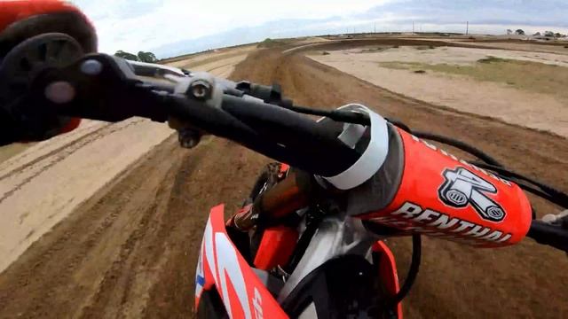 125 Two-Stroke Vs 450 Four-Stroke: What's Faster?