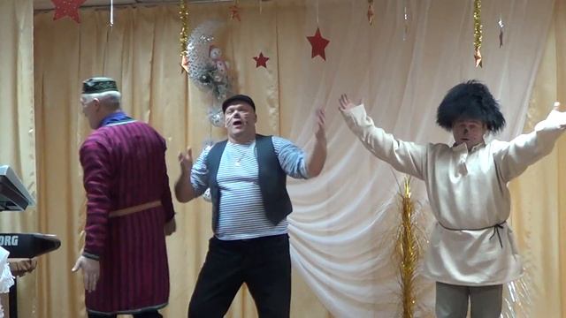 Живут же люди! Прикольные проводы Года Петуха и встреча Года Собаки смотреть онлайн