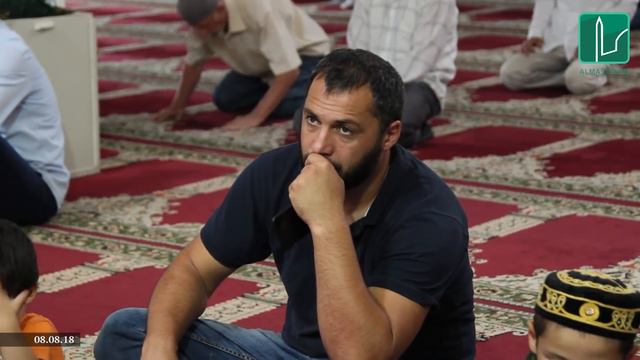 Как держать руки во время вступительного такбира? смотреть онлайн